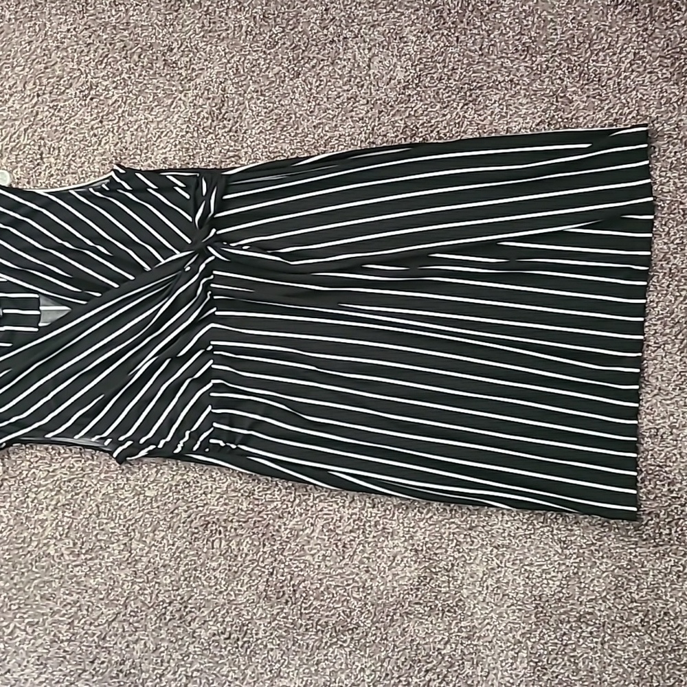1x Dress
